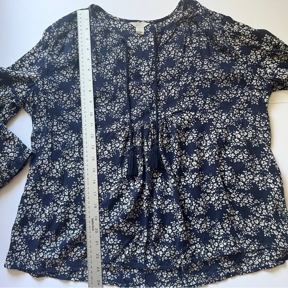 Caslon Blouse V Neck Floral Peasant Top Boho Tassle Long Sleeve Shirt  Blue Sz M - Picture 6 of 12